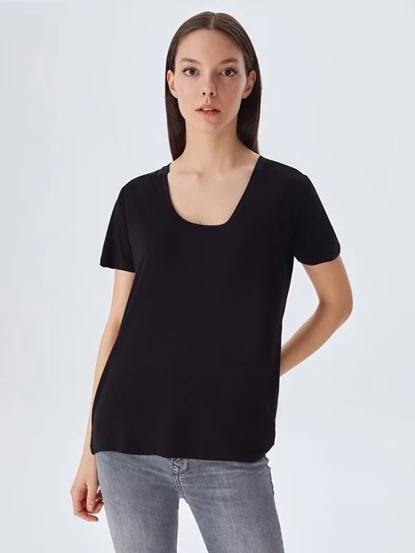 MAICË PËR FEMRA