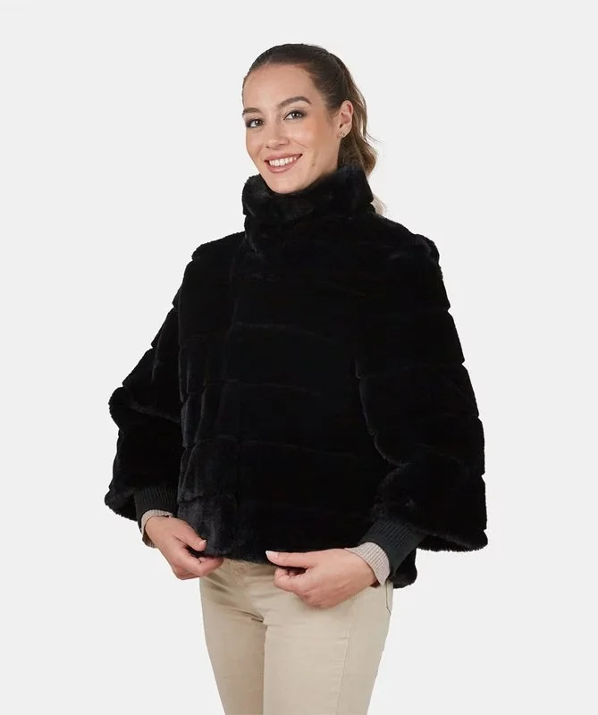 JAKNE PËR FEMRA