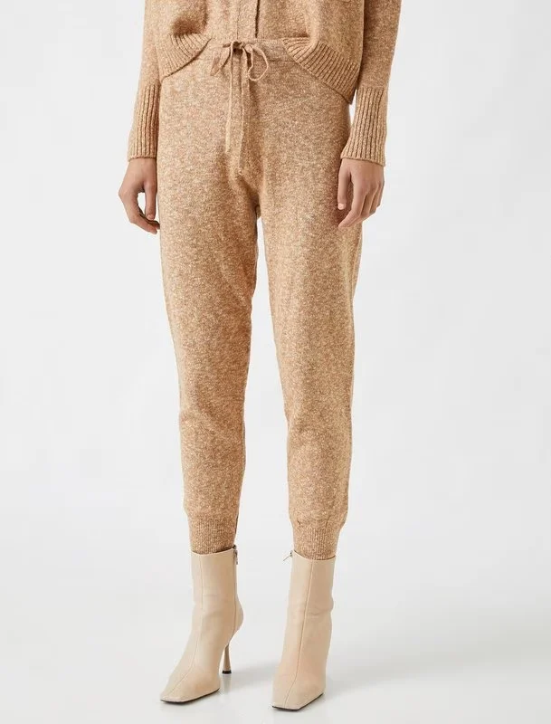 PANTOLLA PËR FEMRA