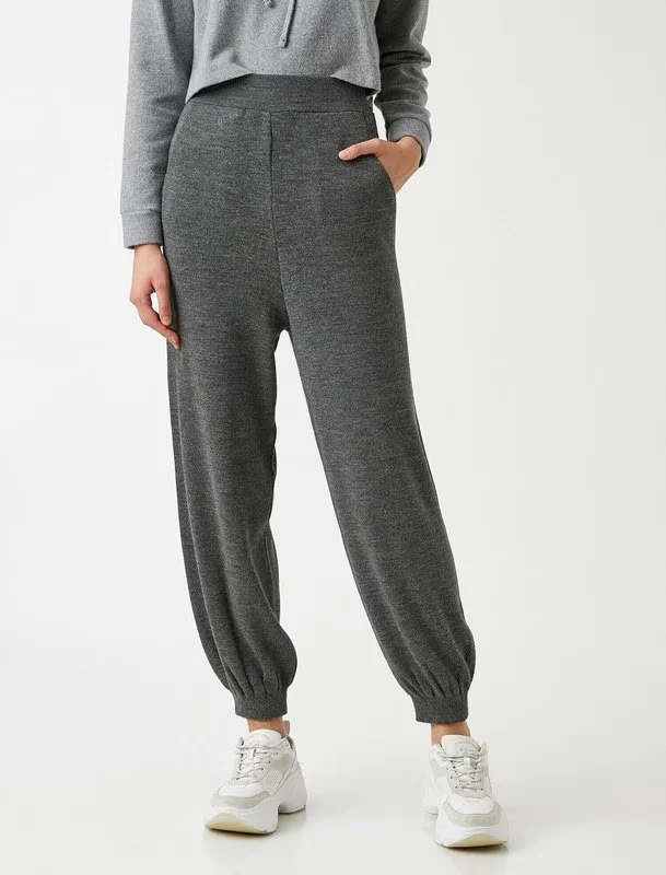 PANTOLLA PËR FEMRA