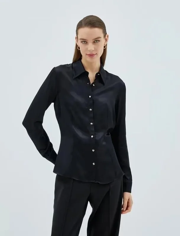 KËMISHË PËR FEMRA