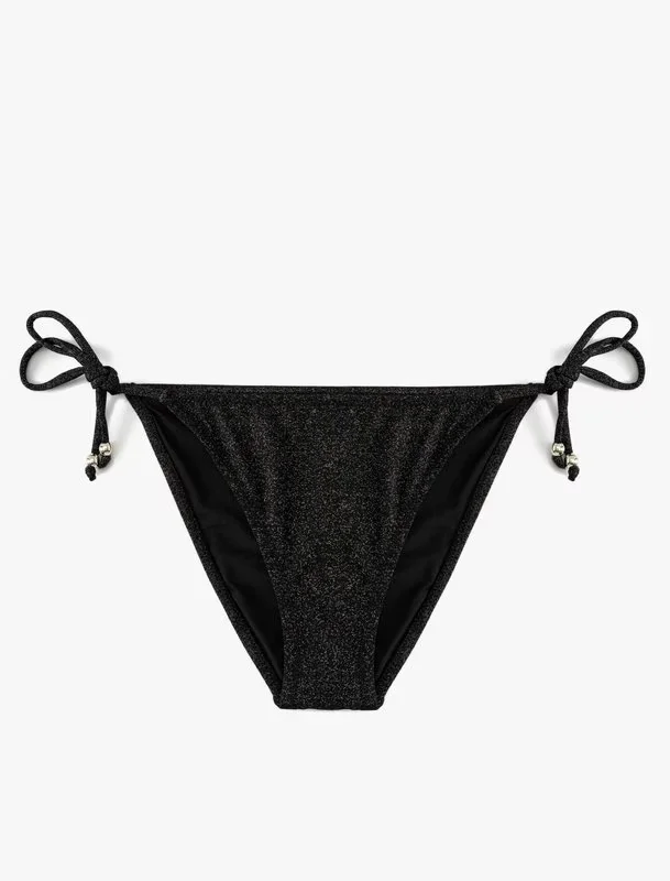 BIKINE TË POSHTME PËR FEMRA