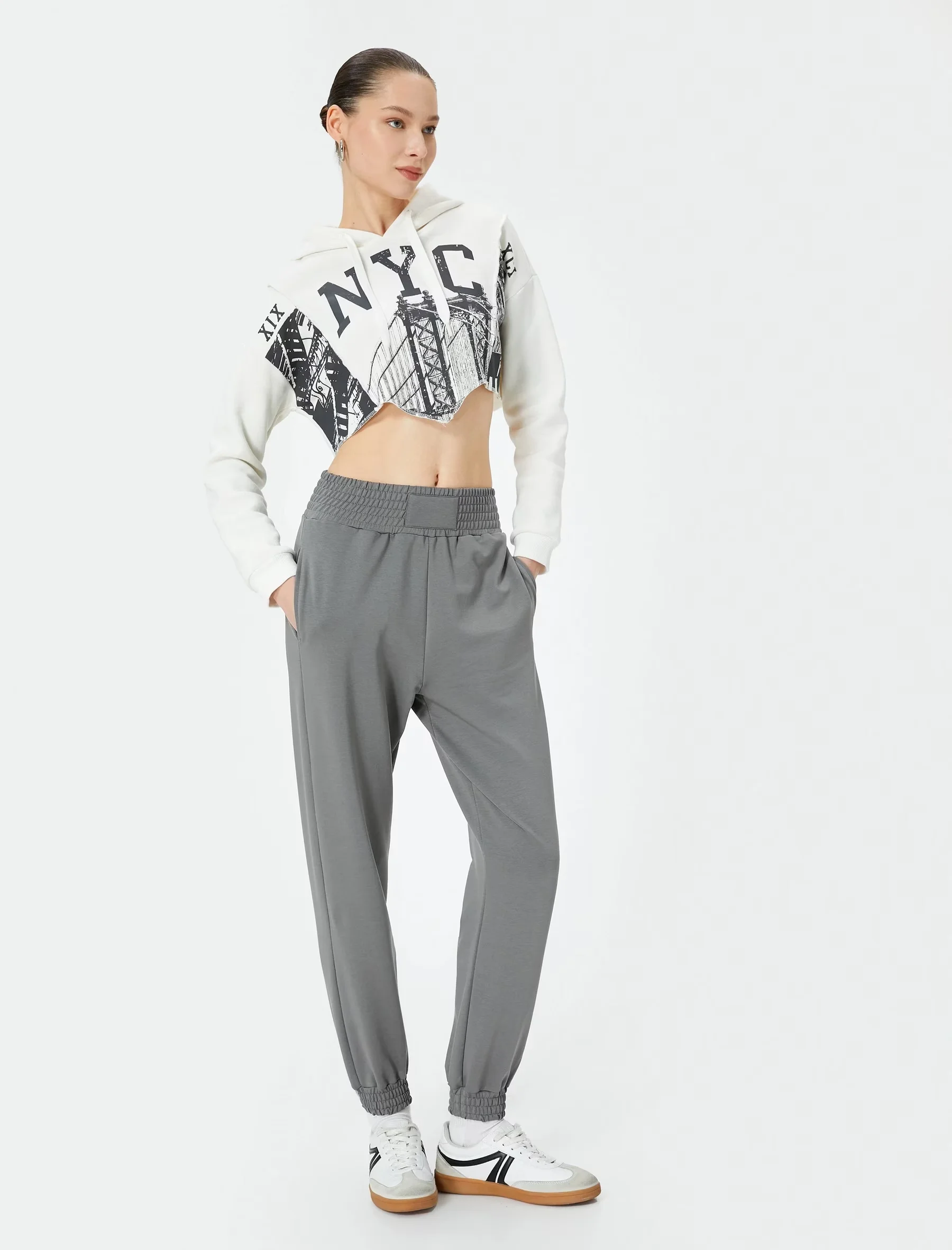 TRENERKA TË POSHTME PËR FEMRA