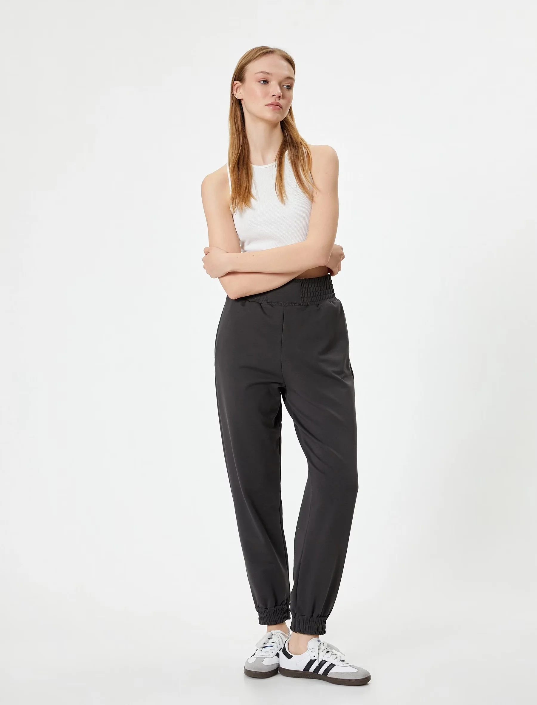 TRENERKA TË POSHTME PËR FEMRA