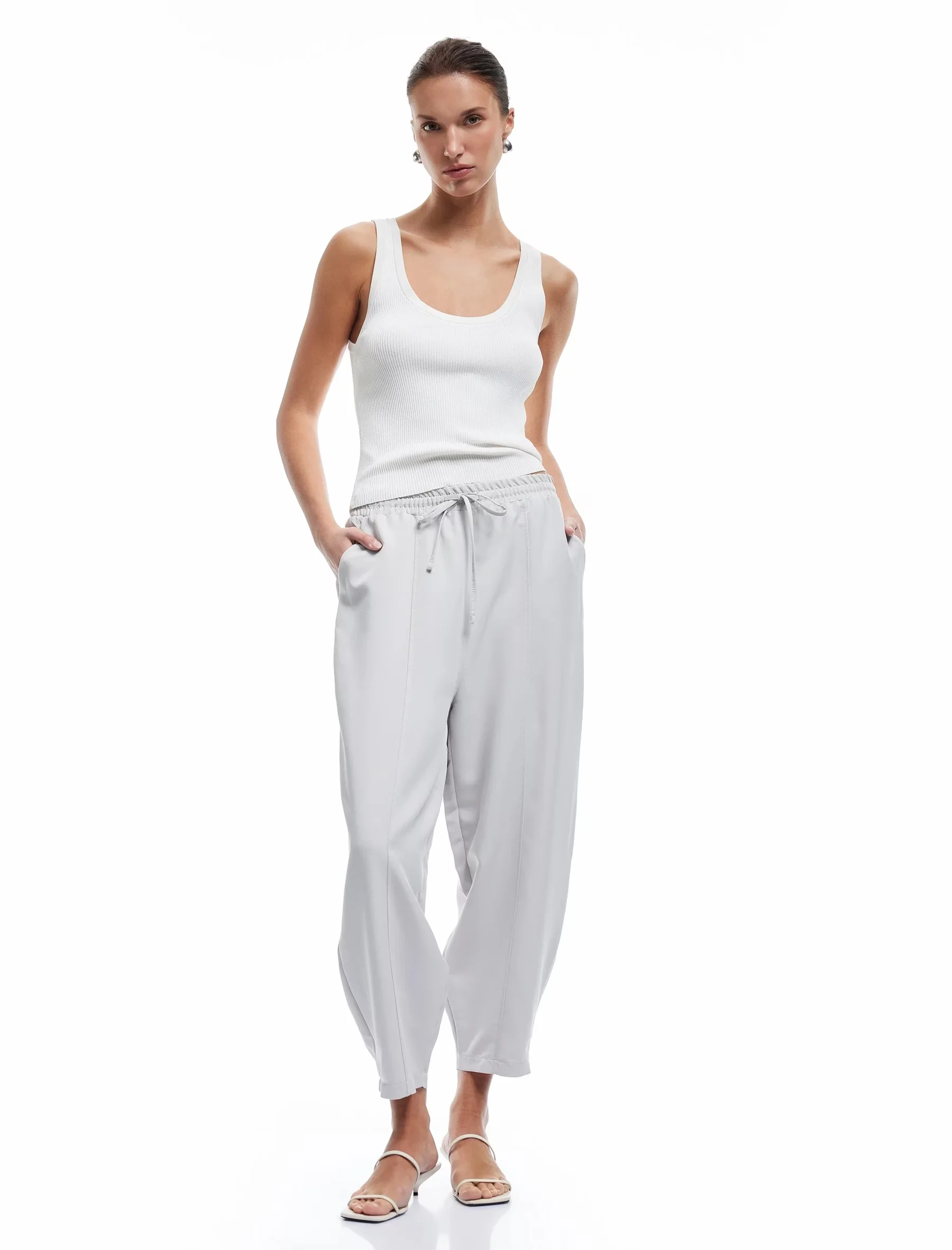 PANTOLLA PËR FEMRA