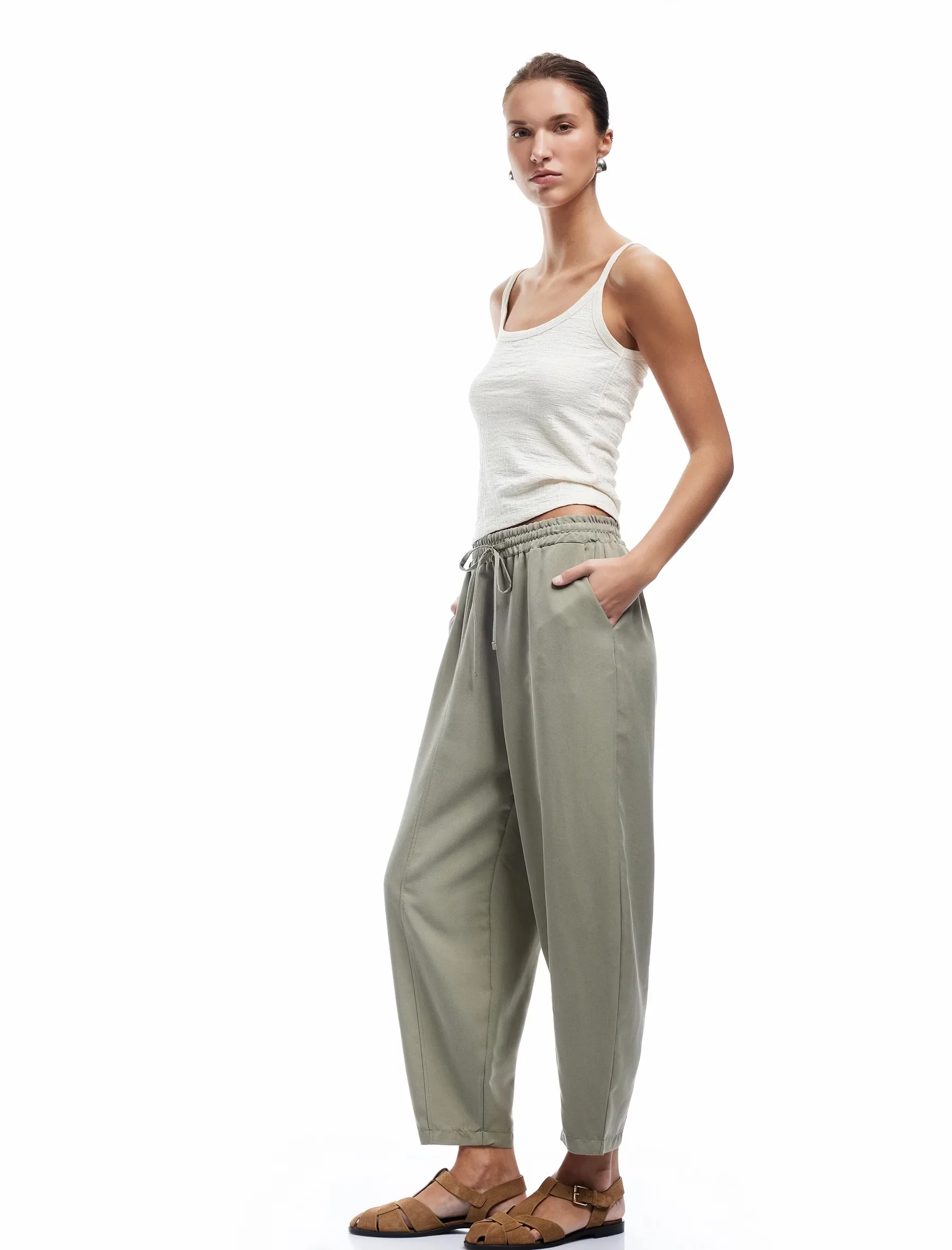 PANTOLLA PËR FEMRA
