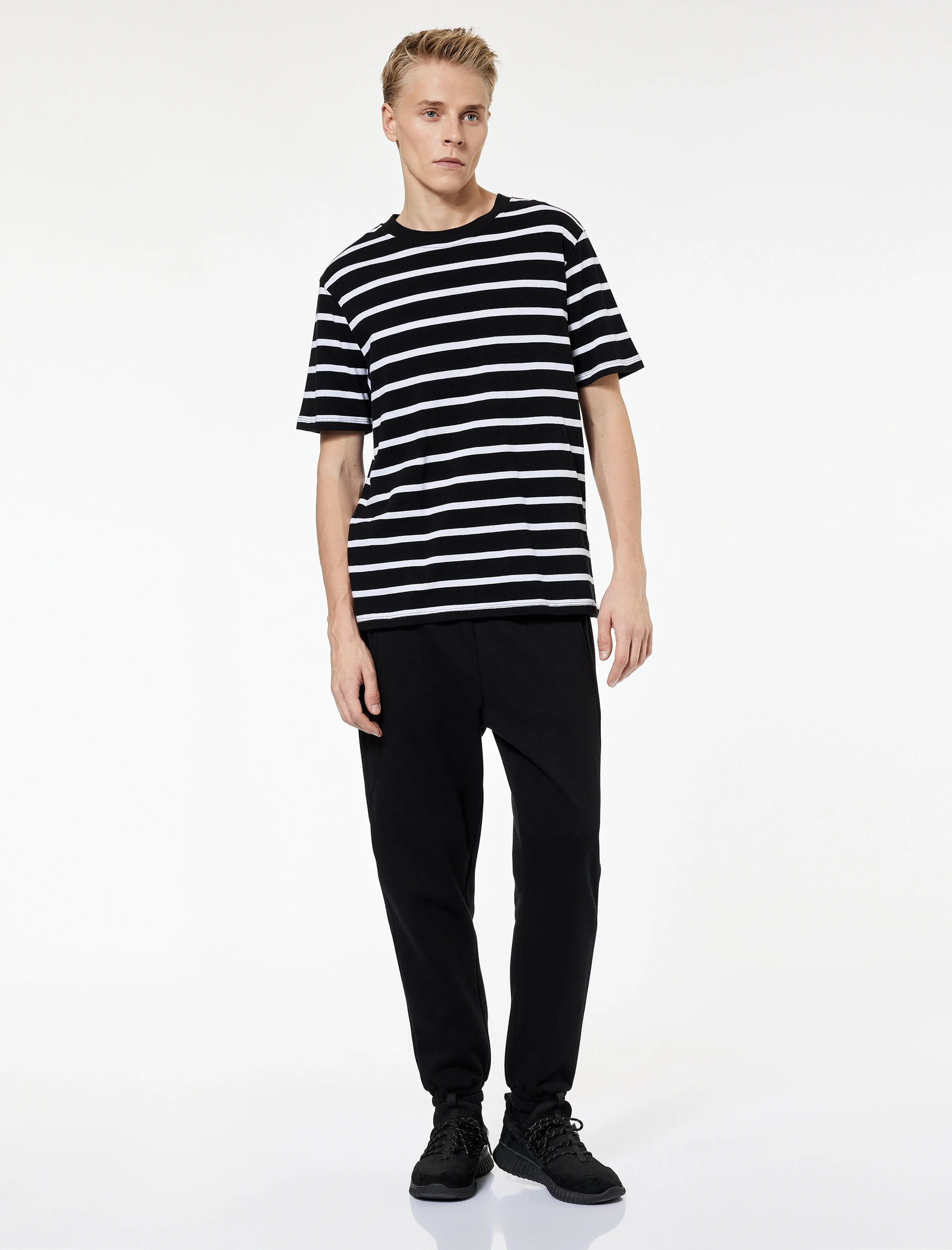 TRENERKA TË POSHTME PËR MESHKUJ