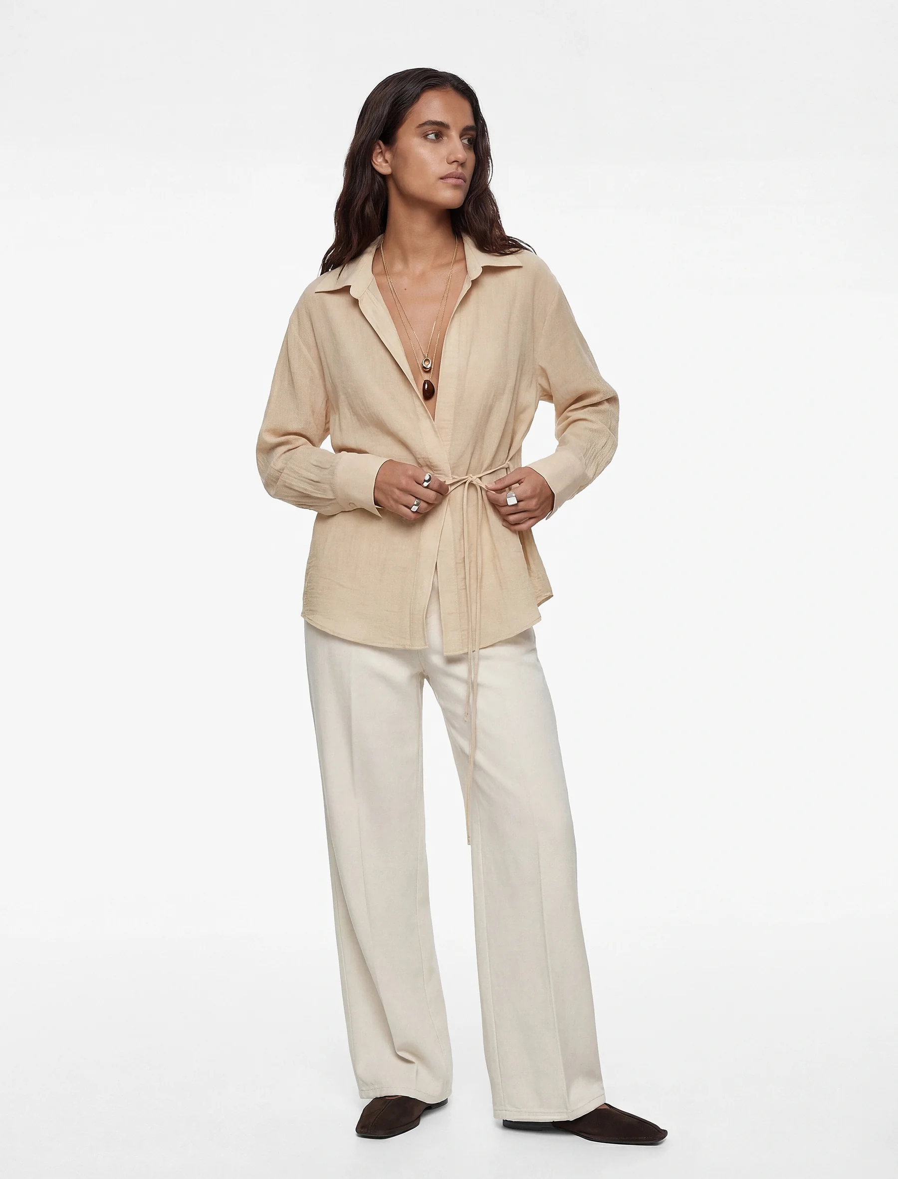 KËMISHË PËR FEMRA