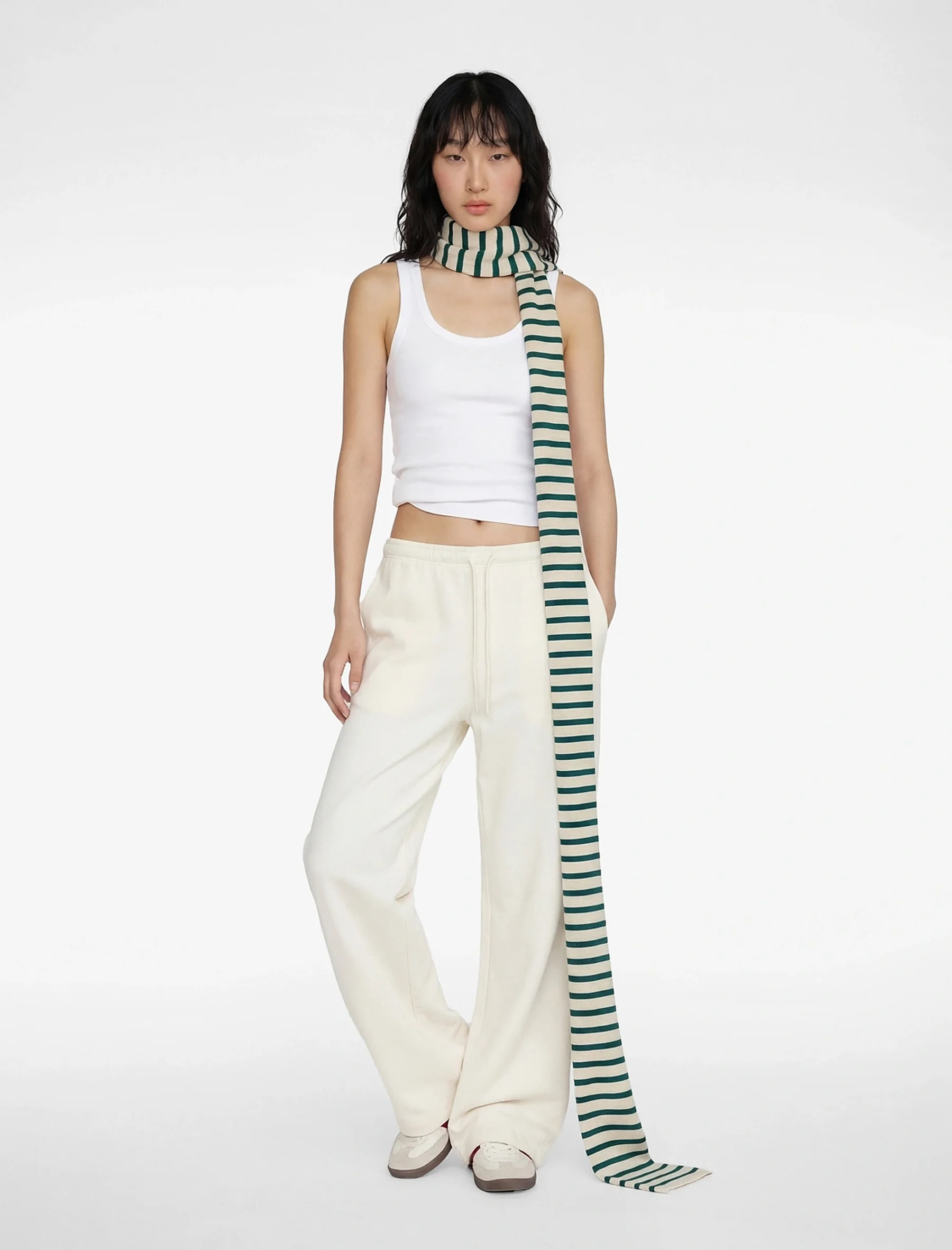 TRENERKA TË POSHTME PËR FEMRA