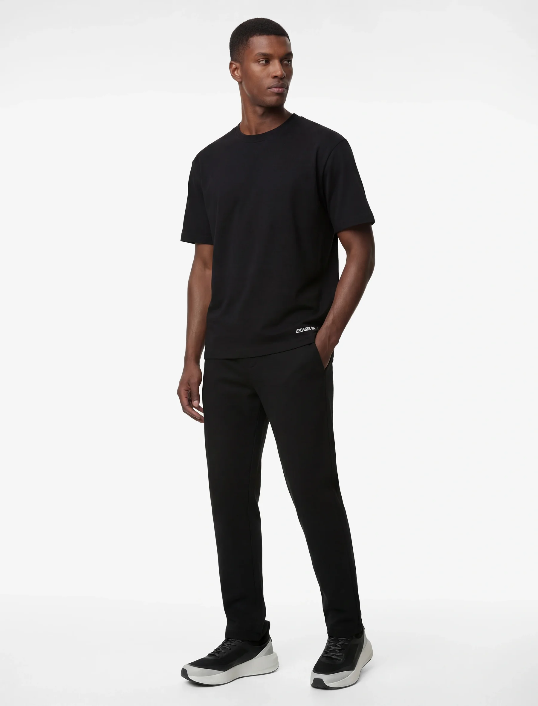 TRENERKA TË POSHTME PËR MESHKUJ