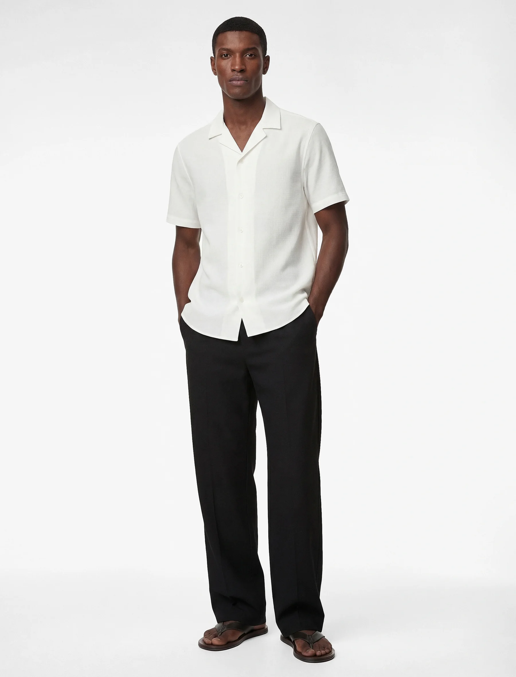 KËMISHË PËR MESHKUJ