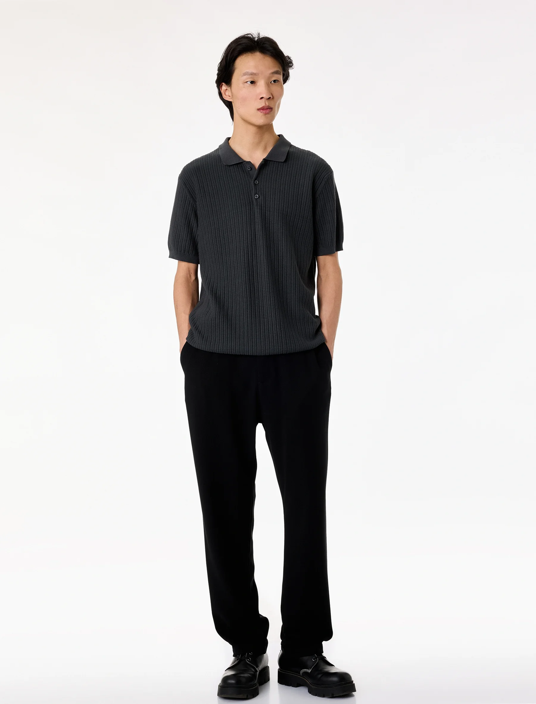 PANTOLLA PËR MESHKUJ