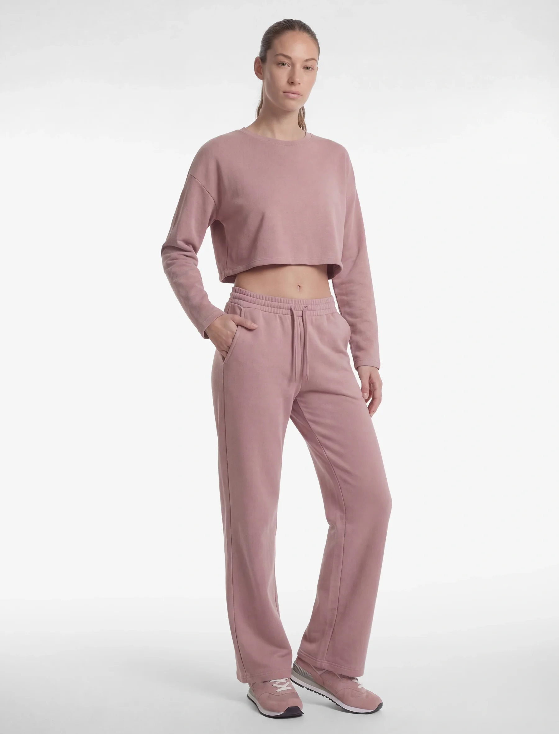 TRENERKA TË POSHTME PËR FEMRA