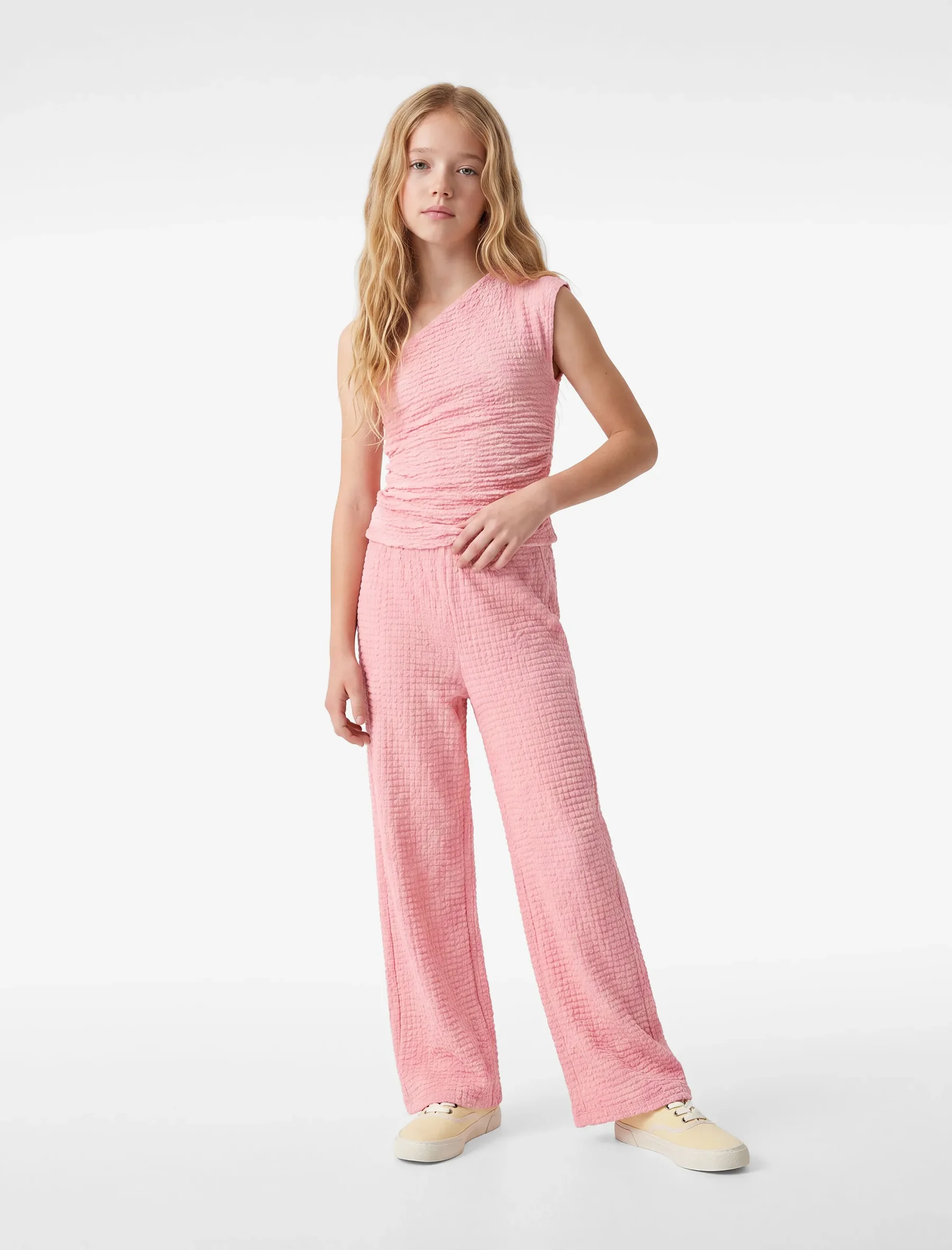PANTOLLA PËR FËMIJË